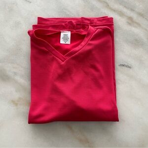 Patagonia Vibrant Red V-Neck Top size M